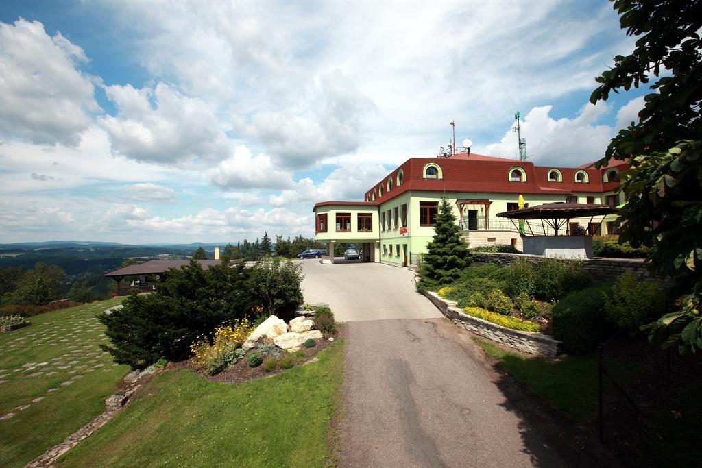 Wellness Hotel Vyhlidka Náchod Exterior foto